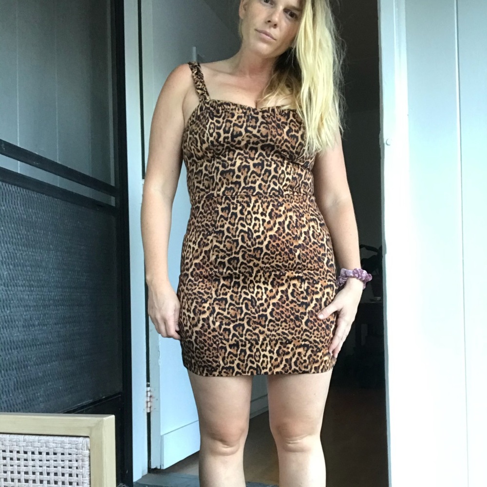 NWT Zara mini dress - cheetah print